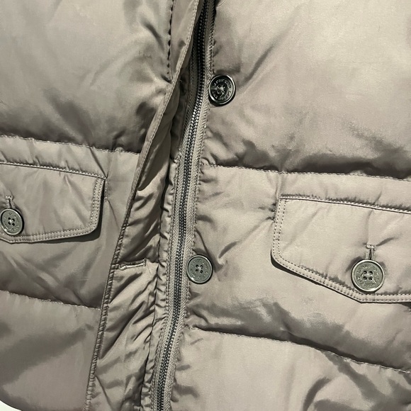 Lands' End Women’s Taupe Puffer Jacket with Fur Collar, XL - Picture 8 of 9